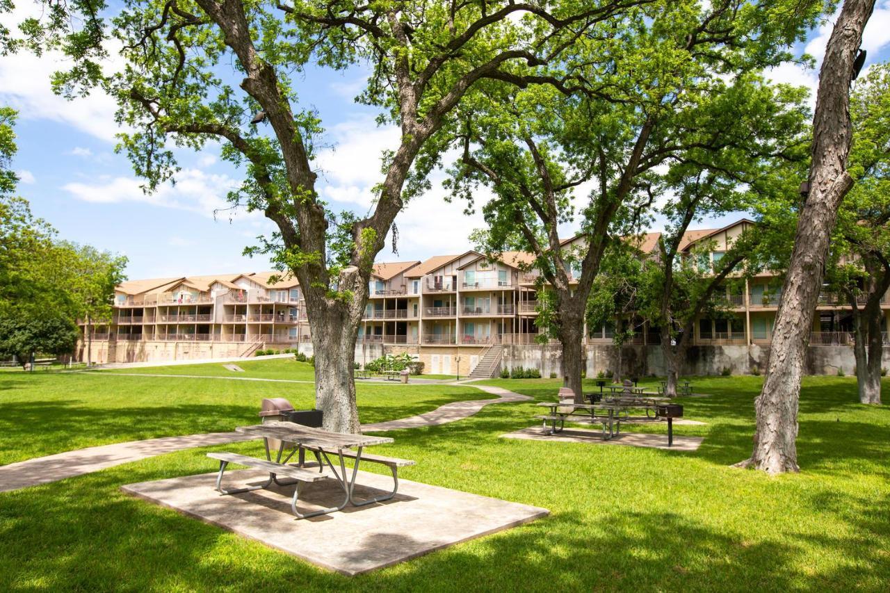 Urban Bungalow Ww C301 New Braunfels Exterior photo